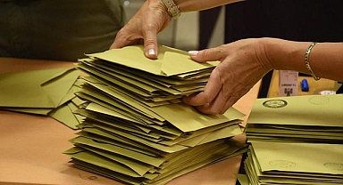 Ak Parti'den anket açıklaması