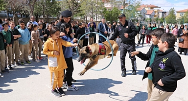 Karaman'da öğrencilere hayvan sevgisi aşılandı