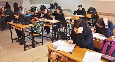 Nisan ara tatili ne zaman? Ramazan Bayramı ile birleşecek mi?