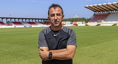 Süper Lig'de bir hoca daha istifa etti
