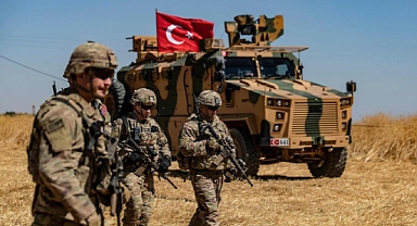 Zorla gönderilmeye çalışılan FETÖ'cü sınırda yakalandı