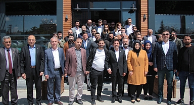 AK Parti Basınla bir araya geldi