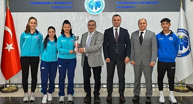 KMÜ Badminton Takımından büyük başarı