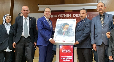 Mesut Soyfidan’dan Fatih Erbakan’a anlamlı hediye