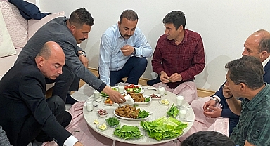 Mesut Soyfidan vatandaşların hanelerine konuk oluyor