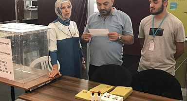 Yurt dışında ve gümrükte oy verme işlemi başladı