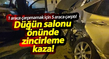Karaman'da düğün salonu önünde zincirleme kaza