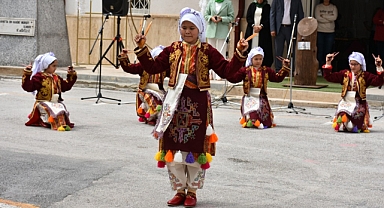 Karaman'da minikler mezuniyet heyecanı yaşadı