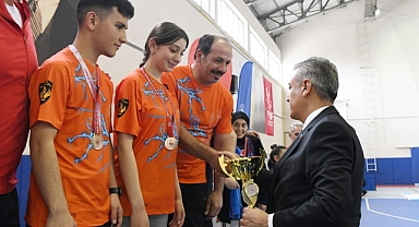 Vali Akkoyun, Floor Curling Şampiyonası Ödül Törenine katıldı
