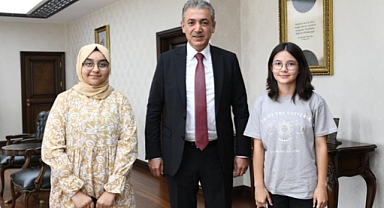 LGS şampiyonlarından Vali Akkoyun'a ziyaret