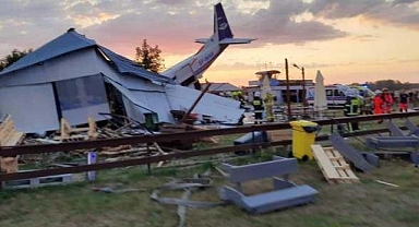 Polonya'da uçak düştü: 5 ölü, 10 yaralı