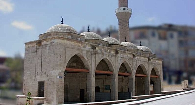 Yunus Emre Camii: Karaman'da Sevgi ve Hoşgörünün Timsali