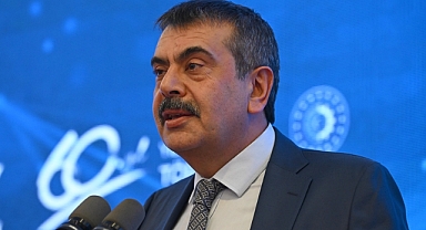 Bakan açıkladı! Bu öğrenciler takdir ve teşekkür belgesi alamayacak