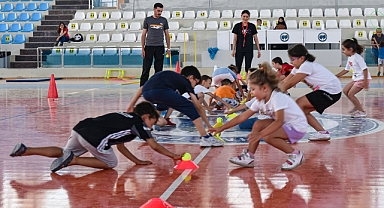 KMÜ’de düzenlenen Temel Hareket Eğitimi ve Eğitsel Oyunlar Kursu sona erdi