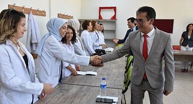 Müdür Çalışkan: Beyaz, öğretmenlerimize çok yakıştı