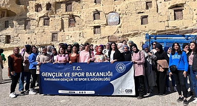 Yurtta kalan öğrenciler, Karaman'ın tarihi yerlerini gezdi
