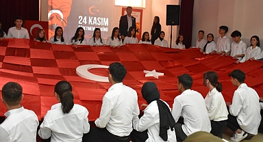 Karaman'da 24 Kasım Öğretmenler Günü kutlama programı düzenlendi
