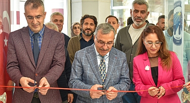 KMÜ’de Cumhuriyet Temalı Kişisel Seramik Sergisi açıldı