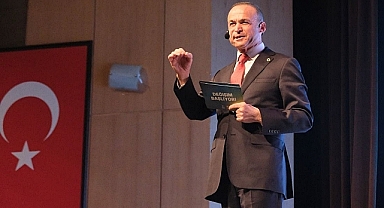 Akgün: Belediye, pek çok tesisin kapısına kilit vurmuş