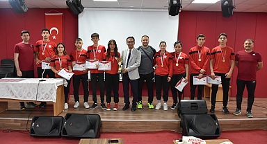 Oturarak Voleybol Türkiye Şampiyonasına Karamanlı Sporcular Damga Vurdu