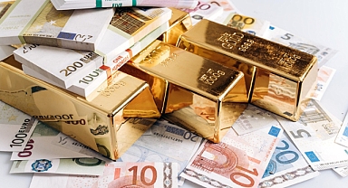 Dolar ve Euro Zirveyi Koruyor, Altın Yükselişini Sürdürüyor