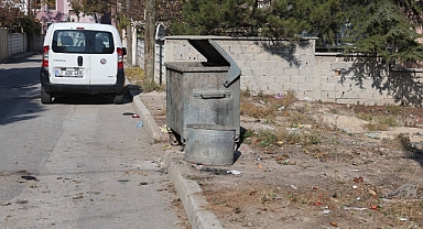 Çöpte yeni doğmuş bebek bulundu!