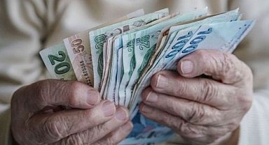 SSK, Bağ-Kur ve tüm emeklileri ilgilendiriyor! Zamlı maaşlar hesaplara yatmaya başladı
