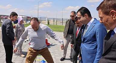 Ana Kucağı’nda düzenlenen bahar şenliğinde özel bireyler doyasıya eğlendi