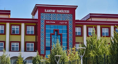 KMÜ İlahiyat Fakültesi Başarı Bursu Verecek