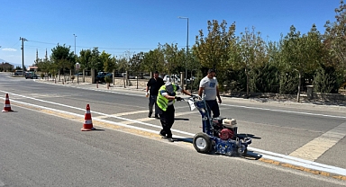 Karaman'da yol çalışmaları devam ediyor