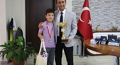 Karamanlı Minik Raket Türkiye Şampiyonu Oldu