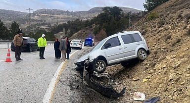 Karaman'da yağmur kazayı getirdi